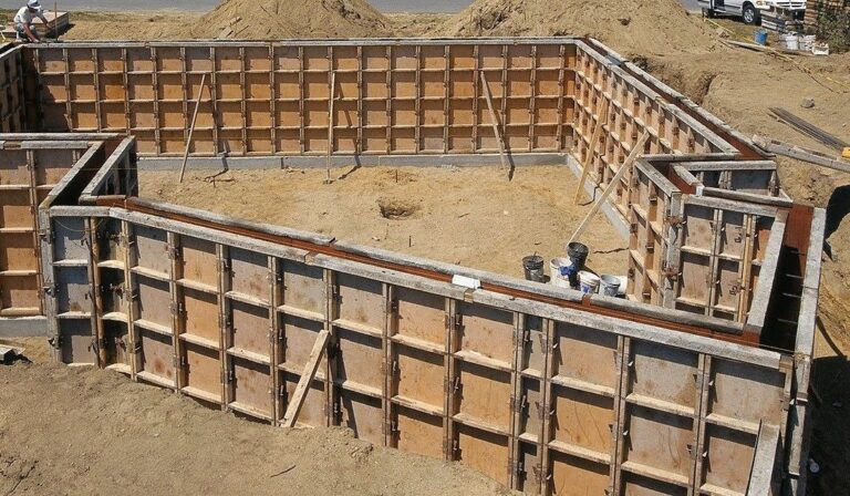 Foundation Form Prep & Forming3